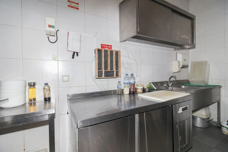 Negócio para Venda em Vila Franca de Xira Foto 2