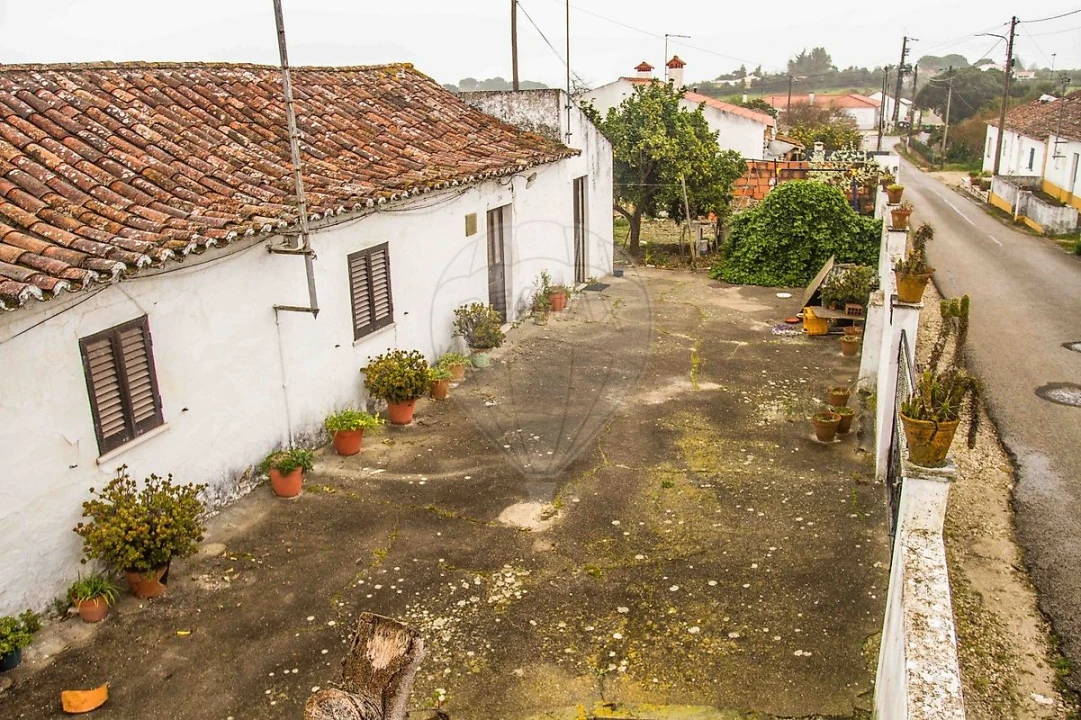 Moradia T2 para Venda em Povoa da Isenta Foto 32