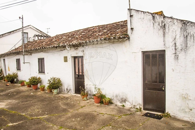 Moradia T2 para Venda em Povoa da Isenta Foto 5