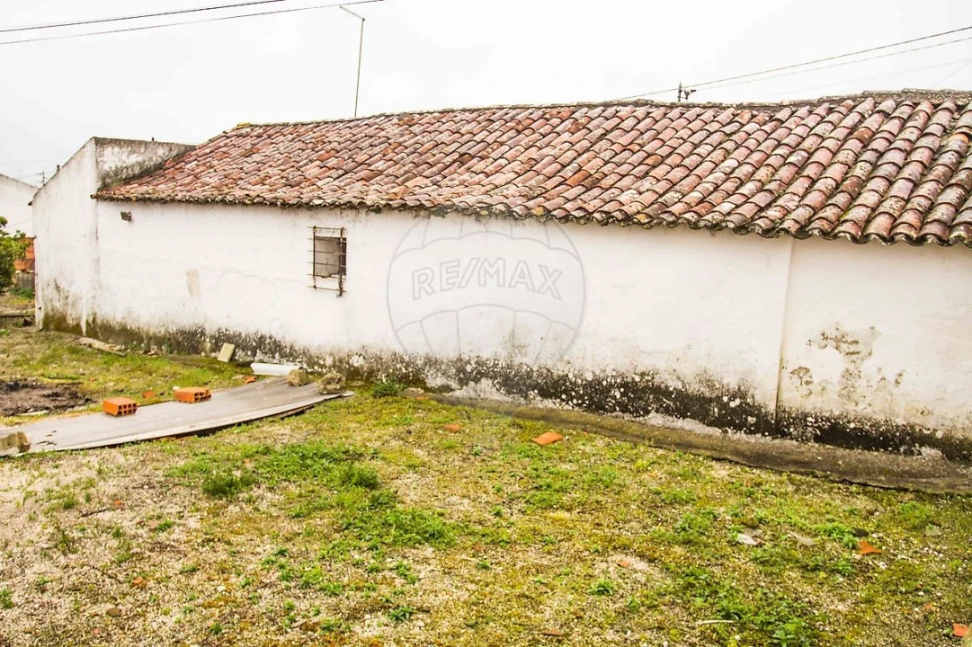 Moradia T2 para Venda em Povoa da Isenta Foto 18