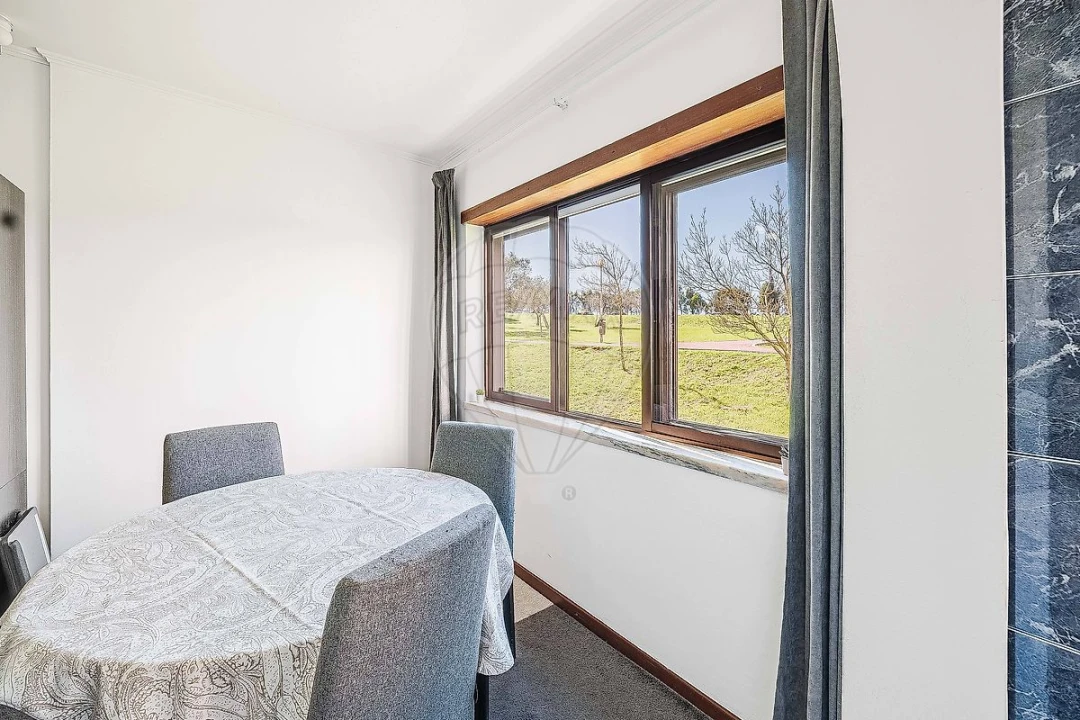 Apartamento T2 para Venda em Cacém e São Marcos Foto 1