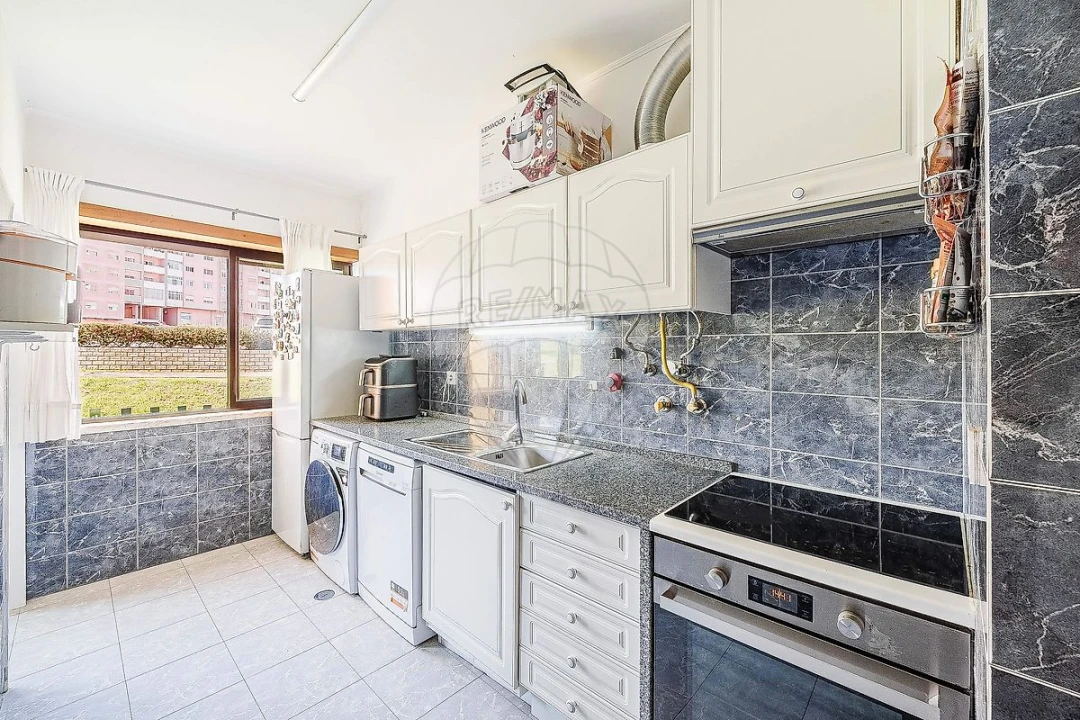 Apartamento T2 para Venda em Cacém e São Marcos Foto 7