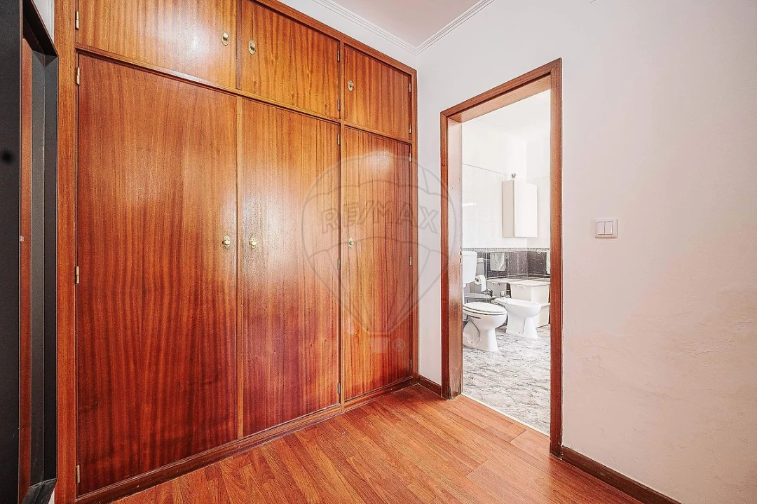 Apartamento T2 para Venda em Cacém e São Marcos Foto 27