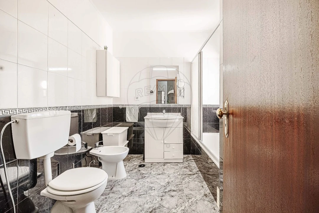 Apartamento T2 para Venda em Cacém e São Marcos Foto 23