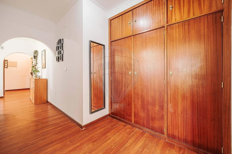 Apartamento T2 para Venda em Cacém e São Marcos Foto 28