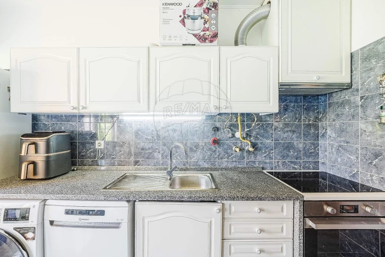 Apartamento T2 para Venda em Cacém e São Marcos Foto 11