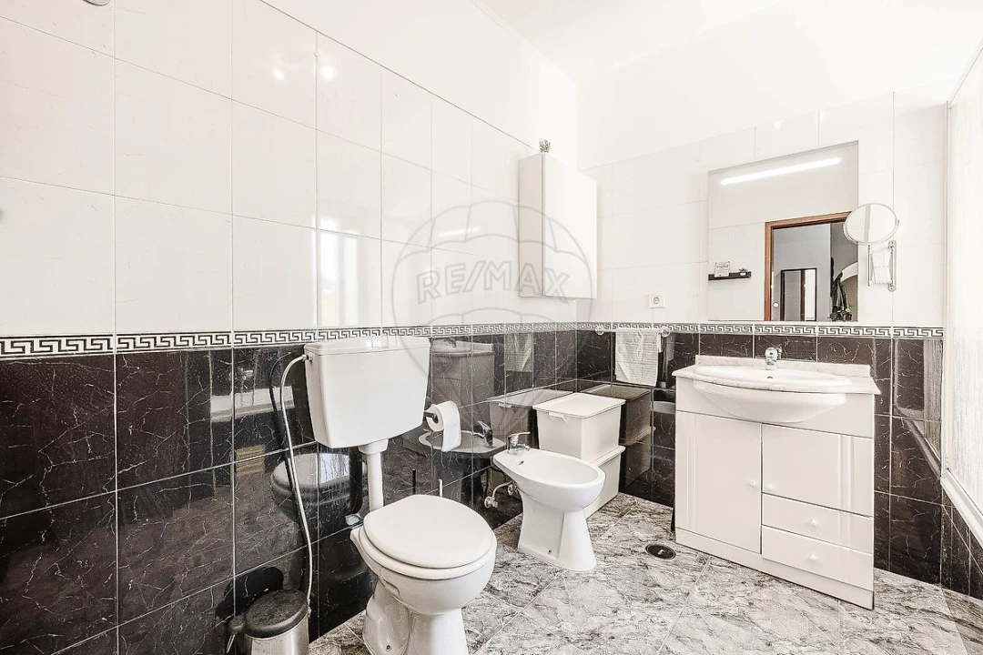 Apartamento T2 para Venda em Cacém e São Marcos Foto 26