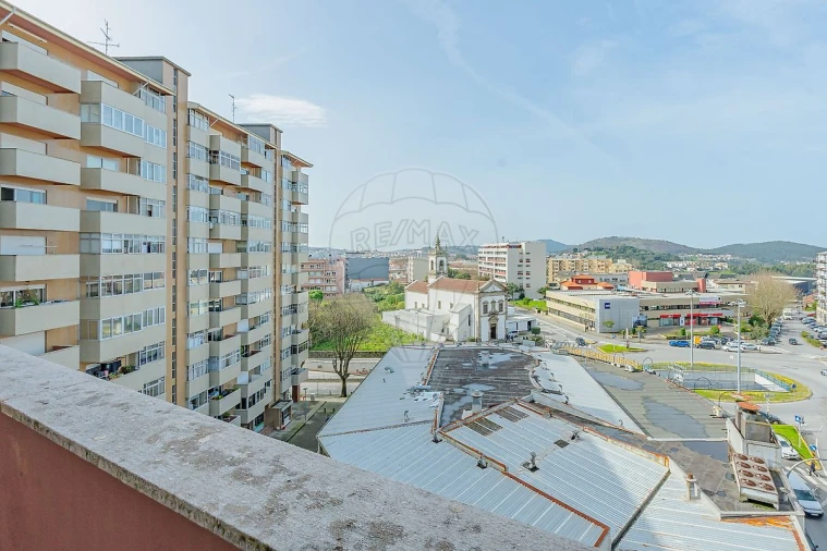 Apartamento T3 para Venda em Braga (Maximinos, Sé e Cividade) Foto 9