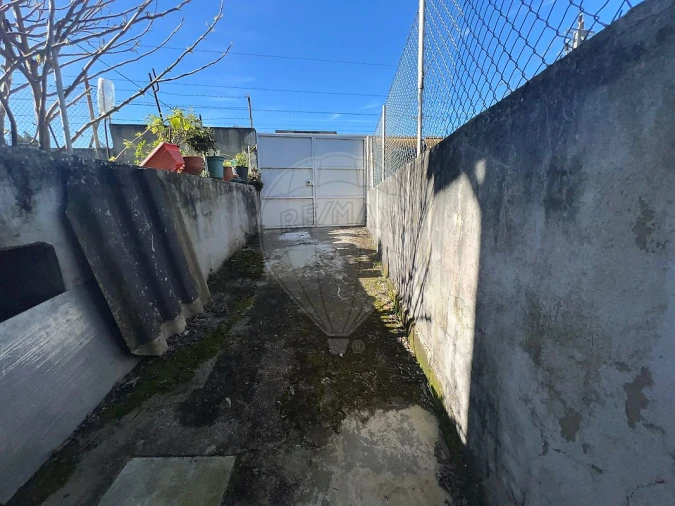 Moradia T2 para Venda em Gulpilhares e Valadares Foto 8