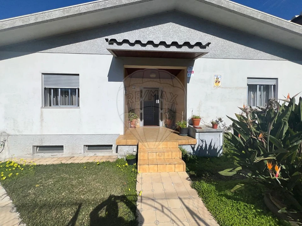 Moradia T2 para Venda em Gulpilhares e Valadares Foto 15