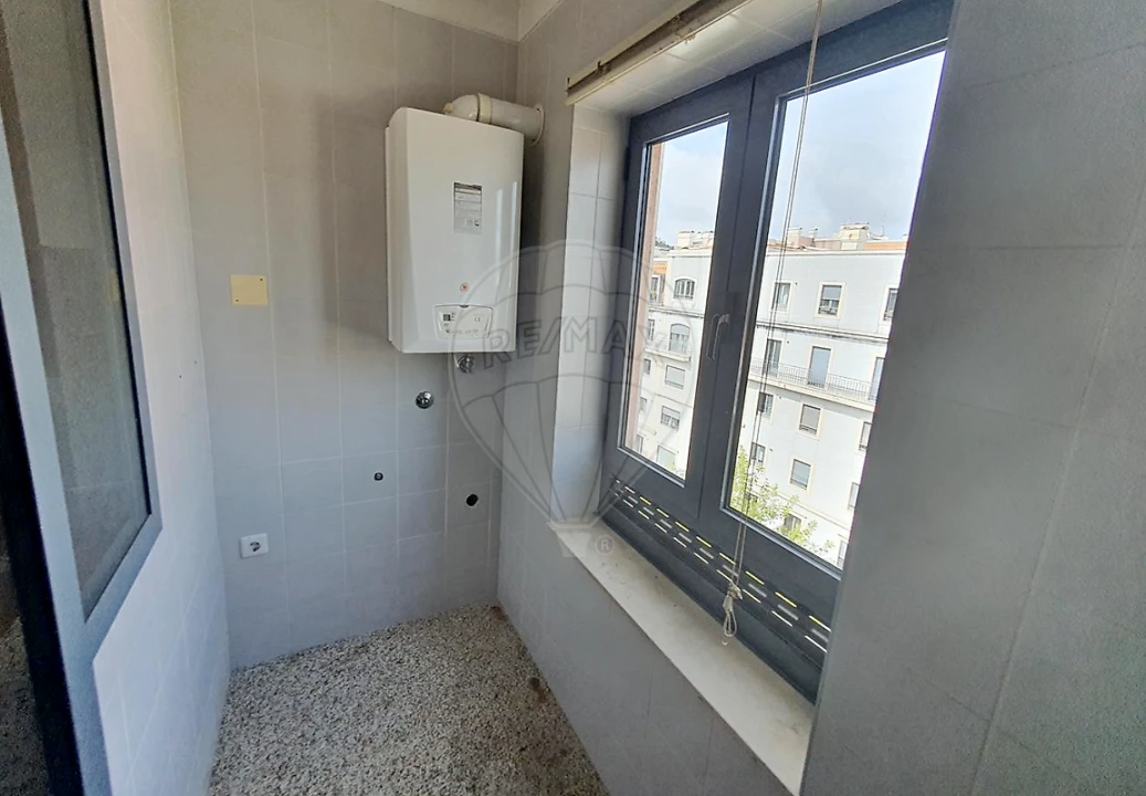 Apartamento T2 para Venda em Oliveira do Douro Foto 6