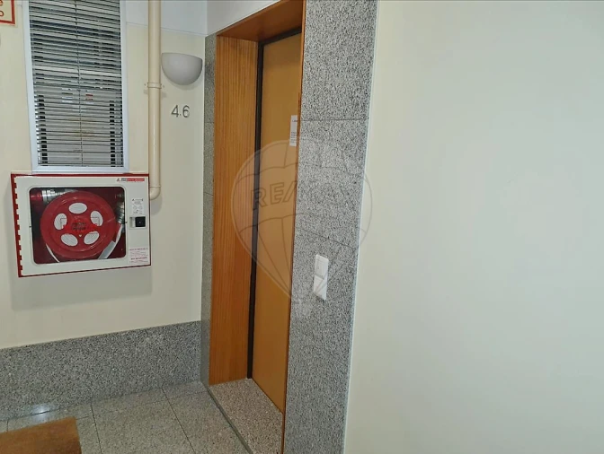 Apartamento T2 para Venda em Oliveira do Douro Foto 4