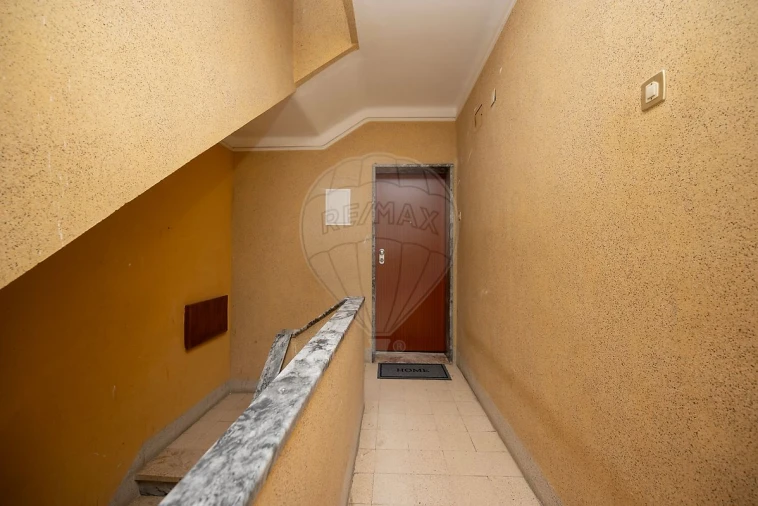 Apartamento T3 para Venda em Caparica e Trafaria Foto 5