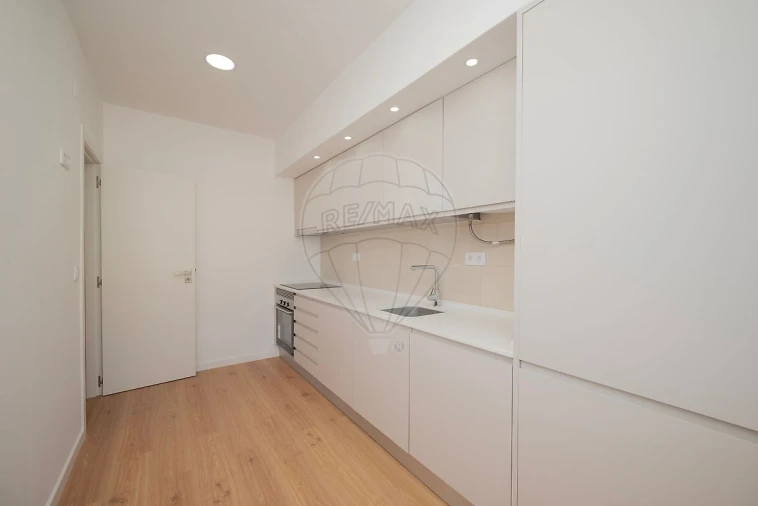Apartamento T3 para Venda em Caparica e Trafaria Foto 18