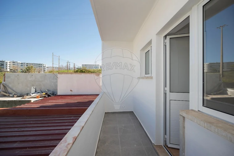 Apartamento T3 para Venda em Caparica e Trafaria Foto 16