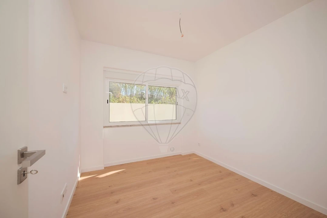 Apartamento T3 para Venda em Caparica e Trafaria Foto 12