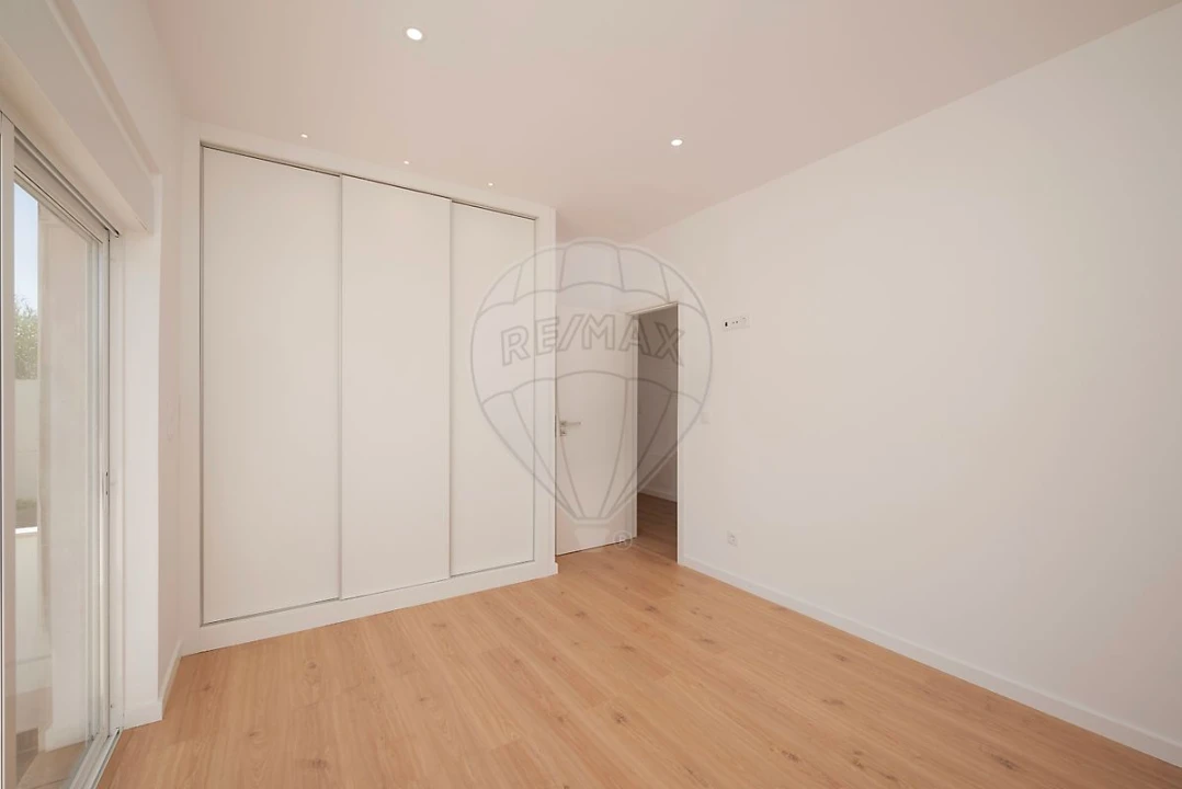 Apartamento T3 para Venda em Caparica e Trafaria Foto 15