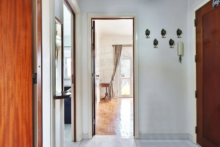 Apartamento T2 para Venda em Águas Livres Foto 16