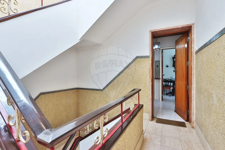 Apartamento T2 para Venda em Águas Livres Foto 19