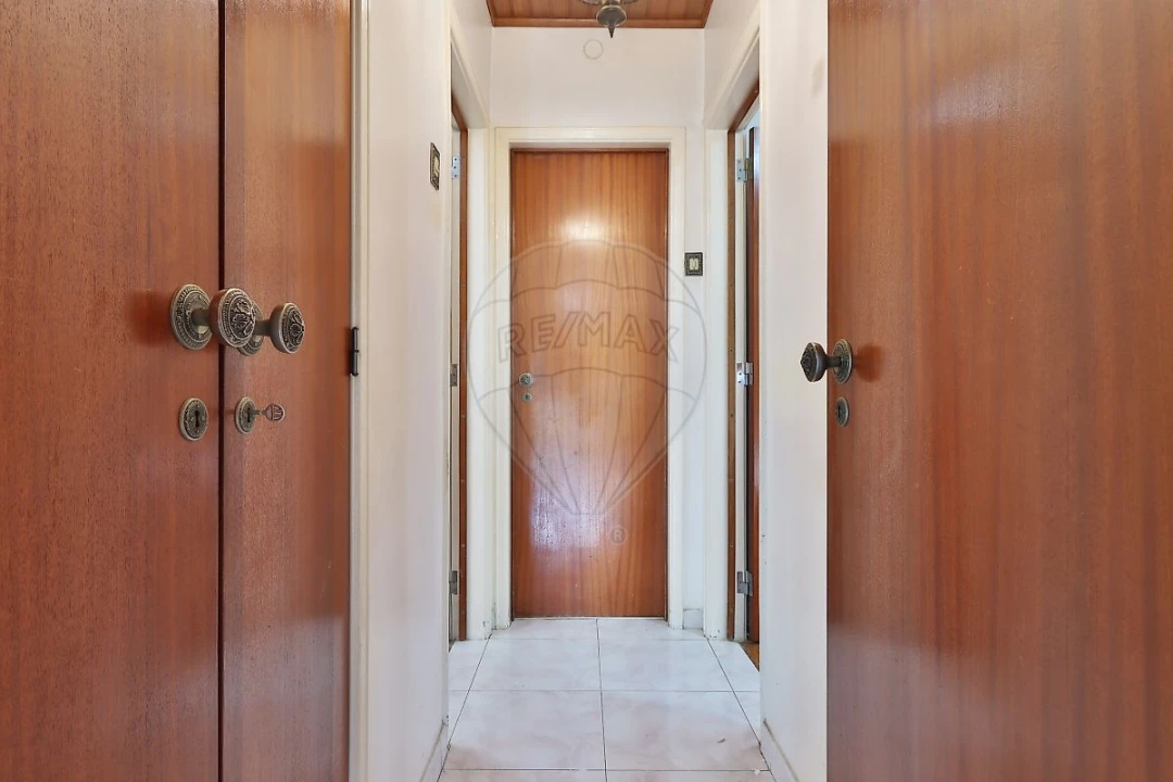 Apartamento T2 para Venda em Águas Livres Foto 14