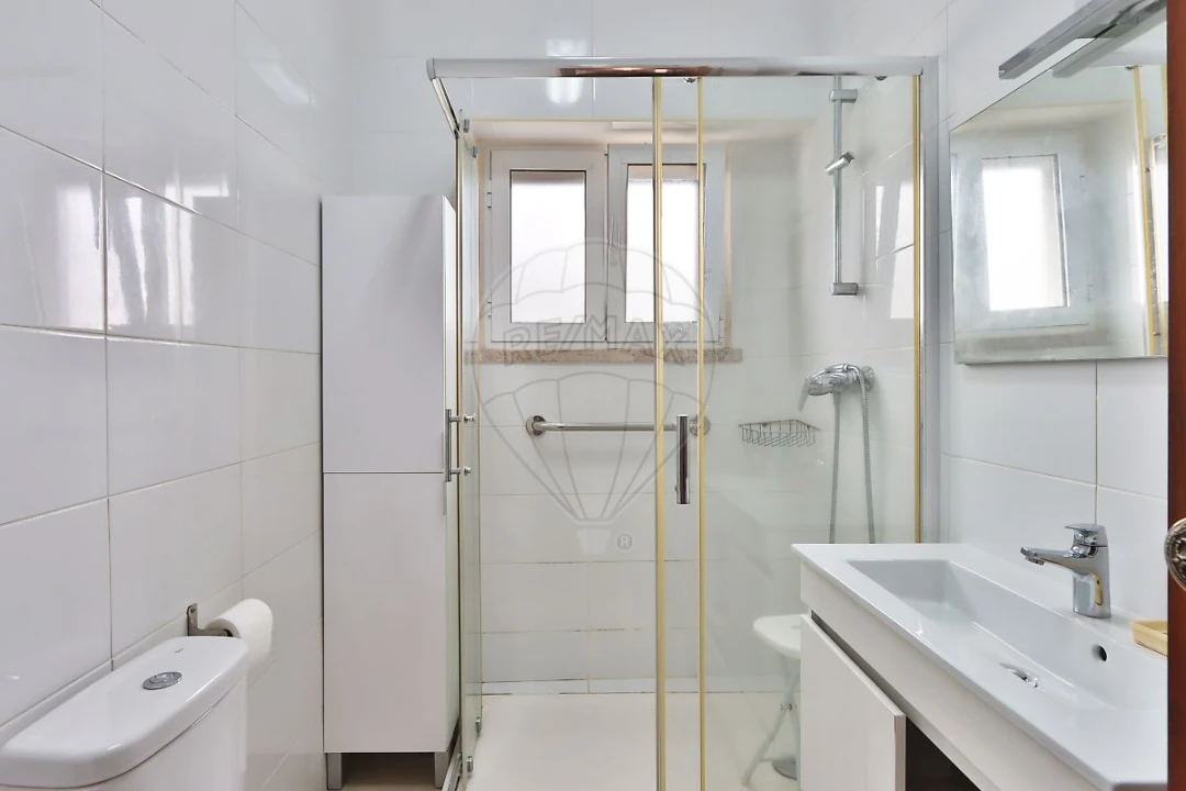 Apartamento T2 para Venda em Águas Livres Foto 15