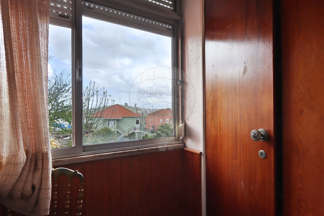 Apartamento T2 para Venda em Águas Livres Foto 13