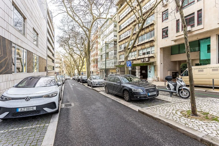 Escritório para Arrendamento em Avenidas Novas Foto 19