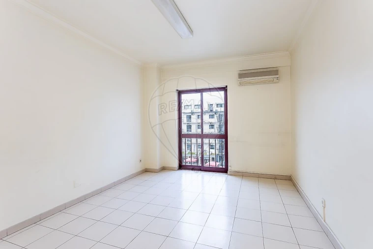 Escritório para Arrendamento em Avenidas Novas Foto 1