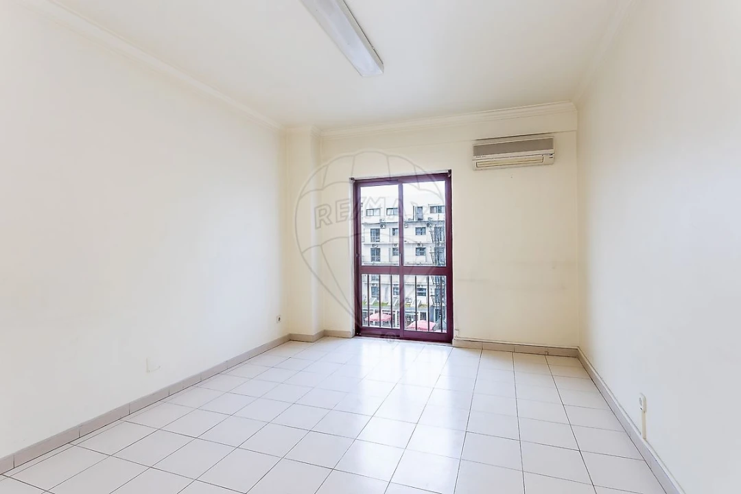 Escritório para Arrendamento em Avenidas Novas Foto 1