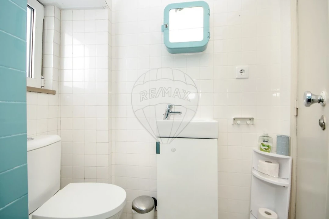 Apartamento T1 para Arrendamento em Santa Maria Maior Foto 4