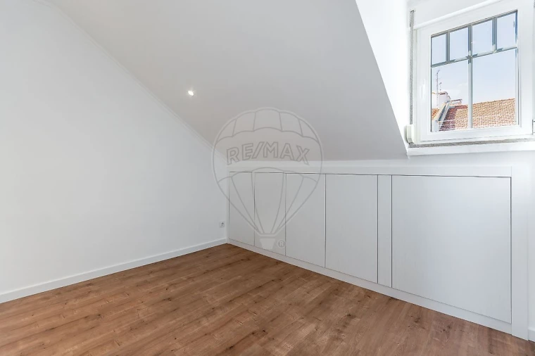 Apartamento T2 para Arrendamento em Penha de França Foto 12