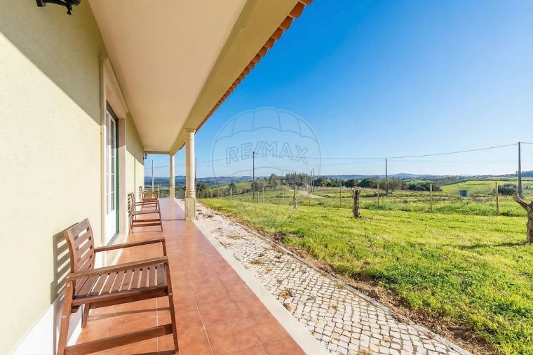 Moradia T5 para Venda em Vila Verde dos Francos Foto 40