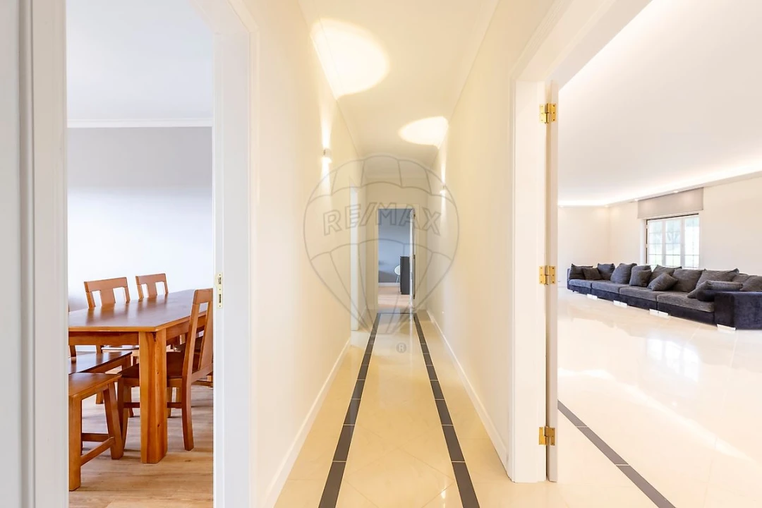 Moradia T5 para Venda em Vila Verde dos Francos Foto 11