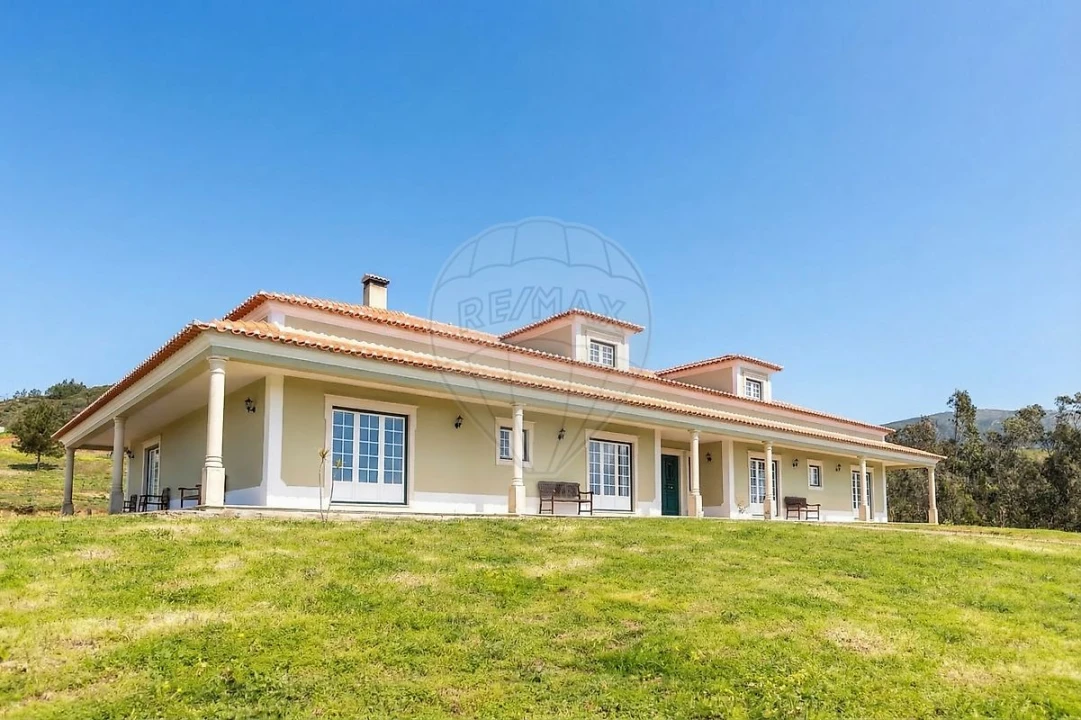 Moradia T5 para Venda em Vila Verde dos Francos Foto 39