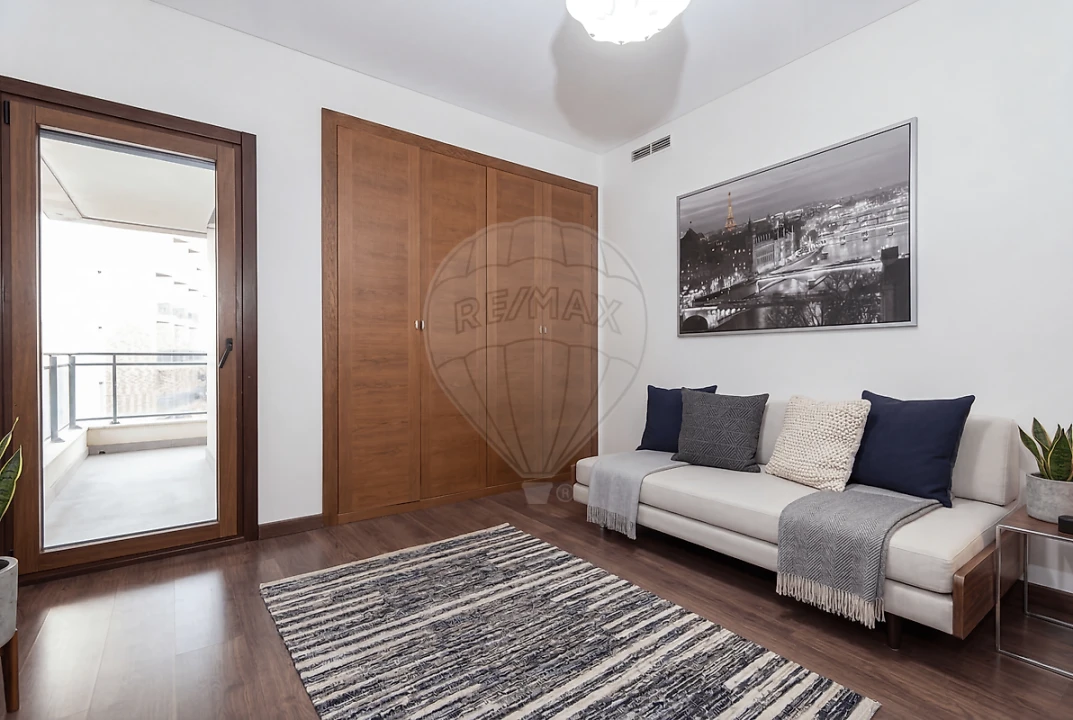 Apartamento T4 para Venda em Alverca do Ribatejo e Sobralinho Foto 10