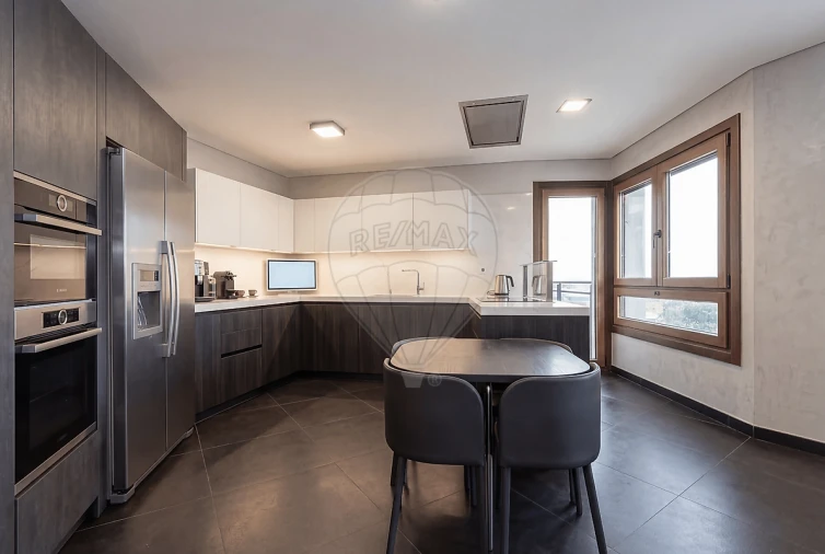 Apartamento T4 para Venda em Alverca do Ribatejo e Sobralinho Foto 23