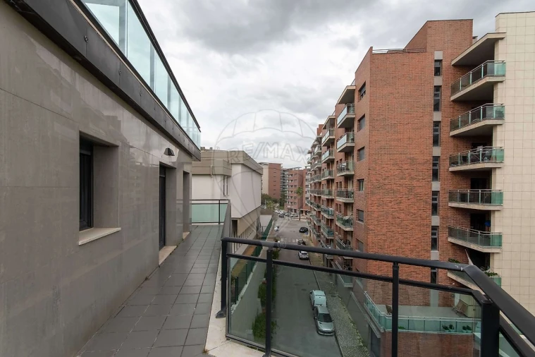 Apartamento T4 para Venda em Alverca do Ribatejo e Sobralinho Foto 2