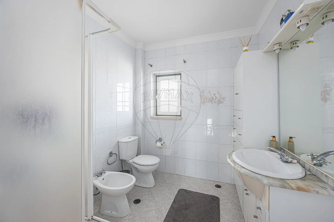 Moradia T4 para Venda em Azueira e Sobral da Abelheira Foto 20