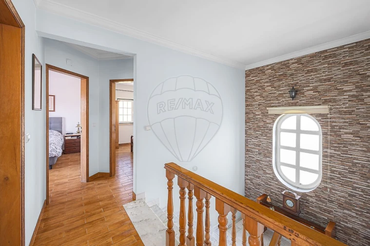 Moradia T4 para Venda em Azueira e Sobral da Abelheira Foto 15