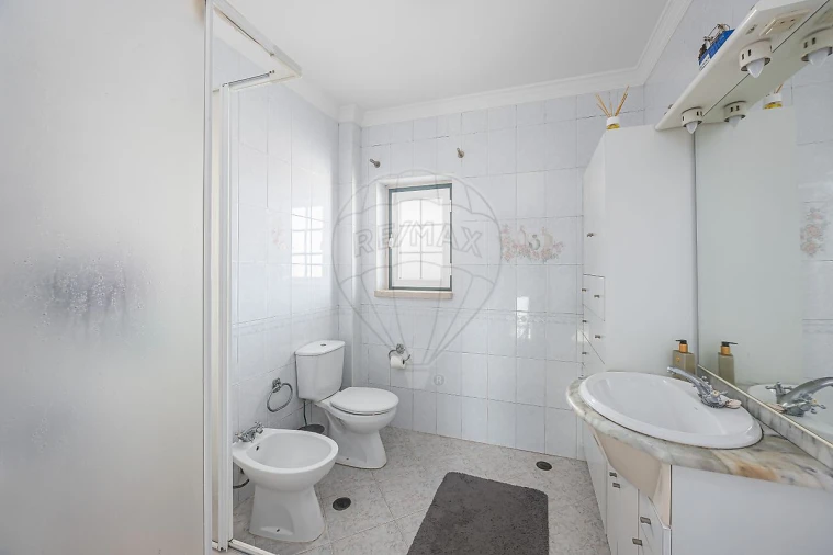 Moradia T4 para Venda em Azueira e Sobral da Abelheira Foto 20