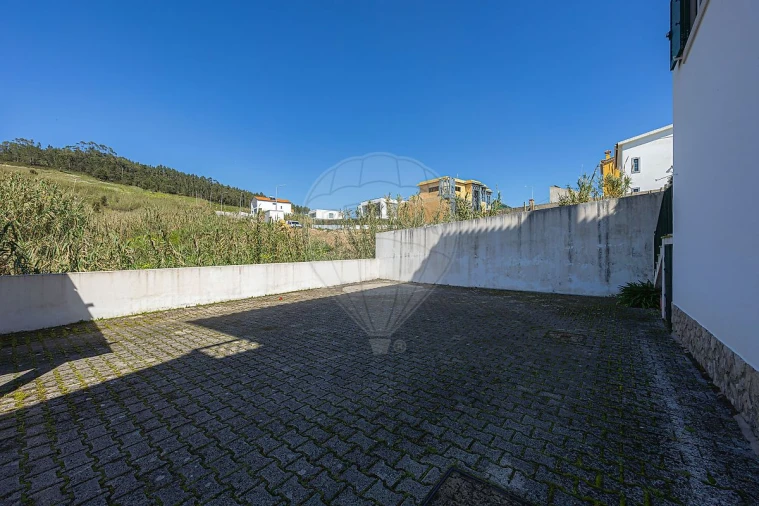 Moradia T4 para Venda em Azueira e Sobral da Abelheira Foto 31