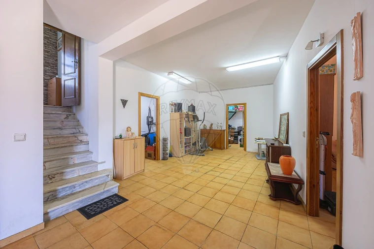 Moradia T4 para Venda em Azueira e Sobral da Abelheira Foto 25