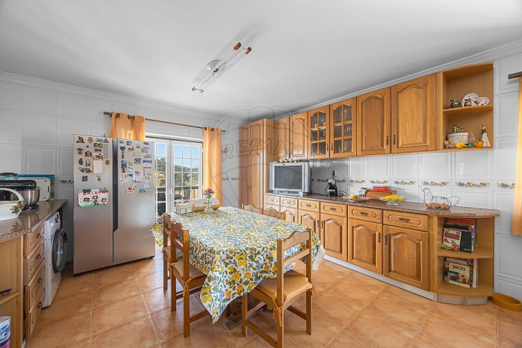 Moradia T4 para Venda em Azueira e Sobral da Abelheira Foto 19