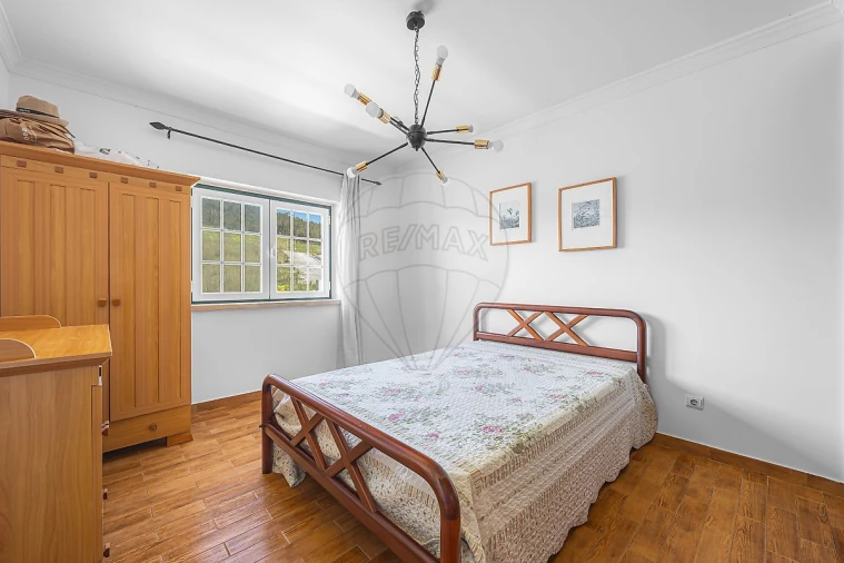 Moradia T4 para Venda em Azueira e Sobral da Abelheira Foto 16