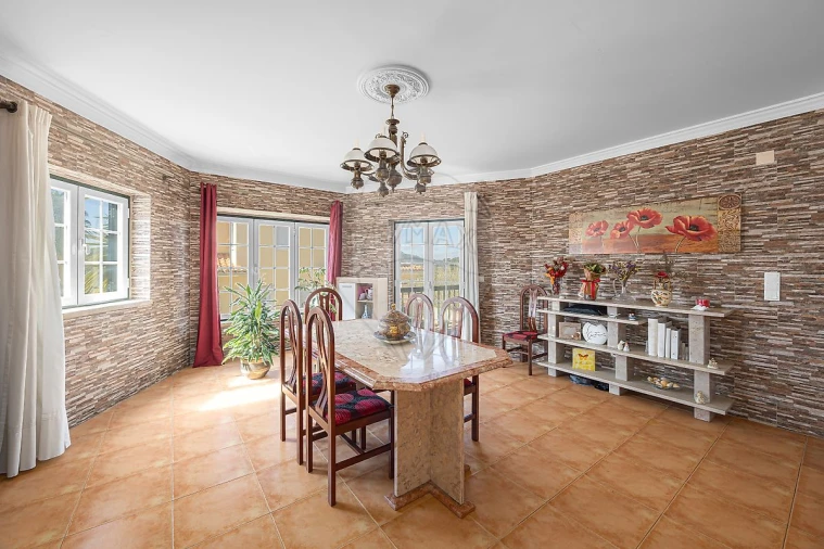 Moradia T4 para Venda em Azueira e Sobral da Abelheira Foto 18