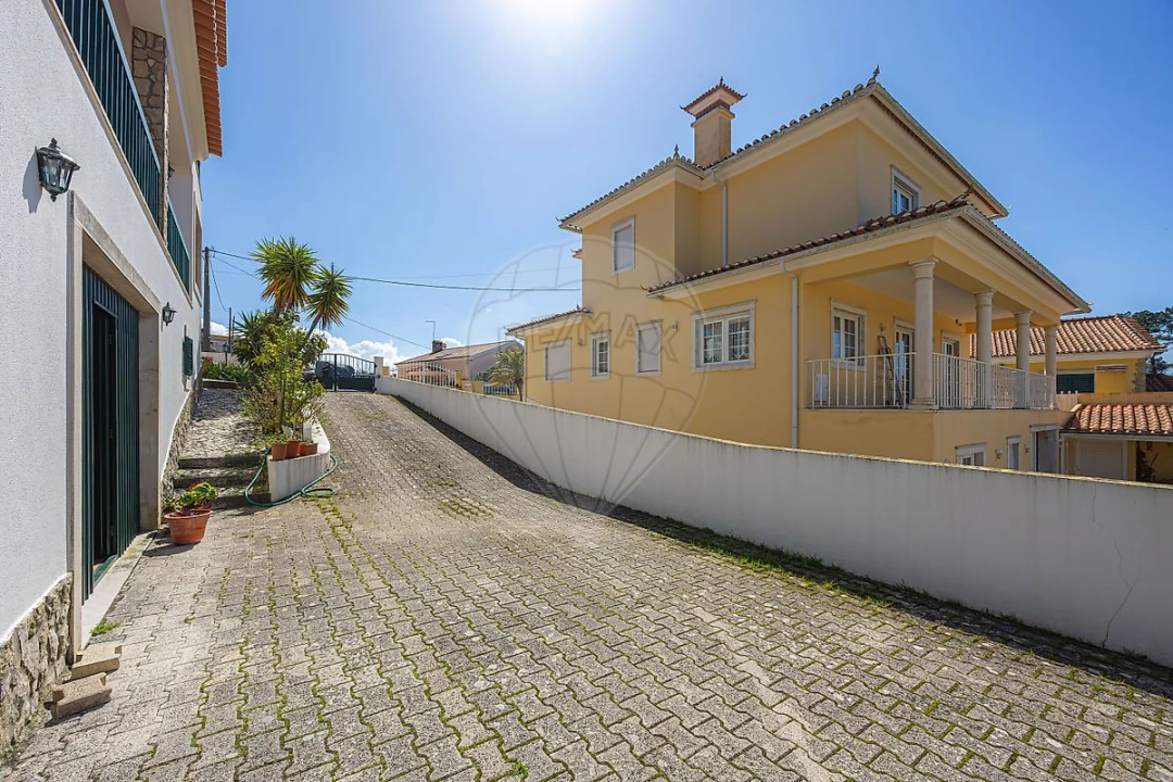 Moradia T4 para Venda em Azueira e Sobral da Abelheira Foto 34