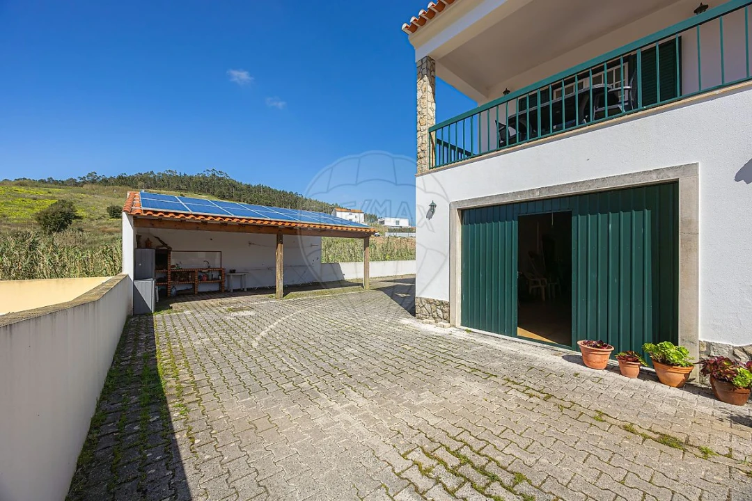 Moradia T4 para Venda em Azueira e Sobral da Abelheira Foto 33