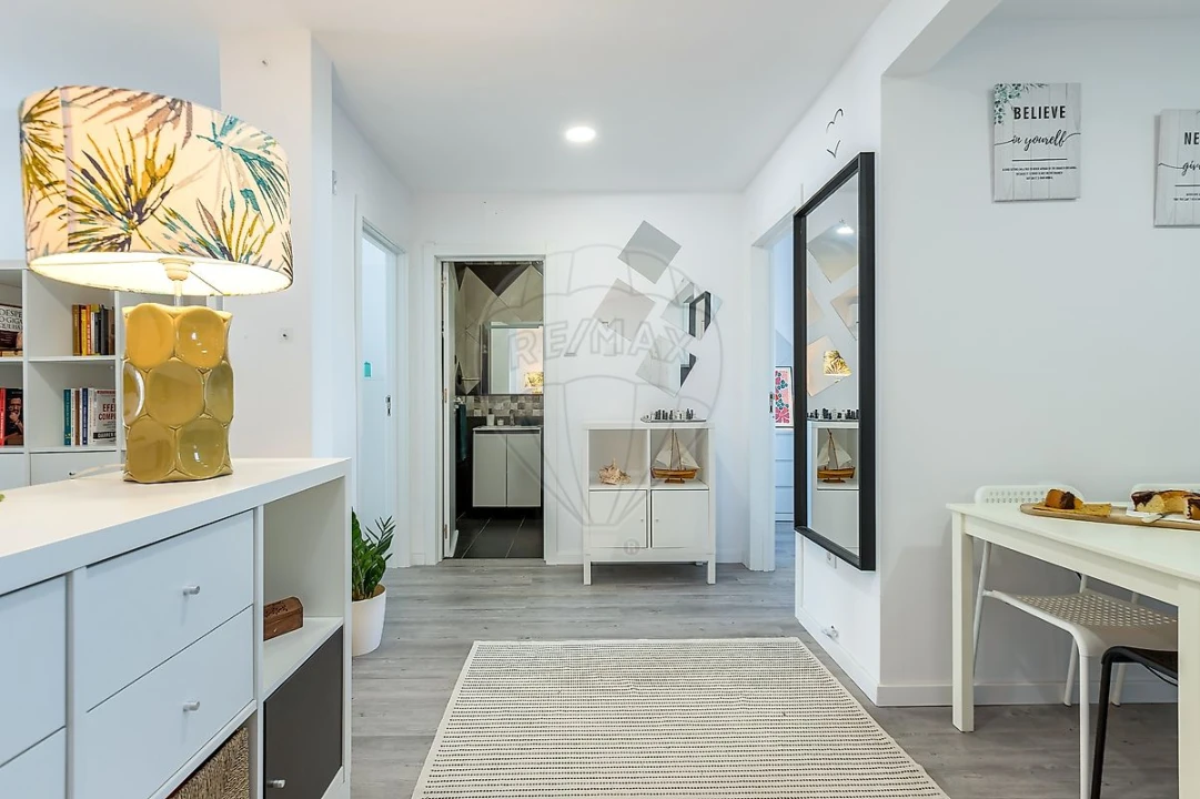 Apartamento T2 para Venda em Vialonga Foto 3