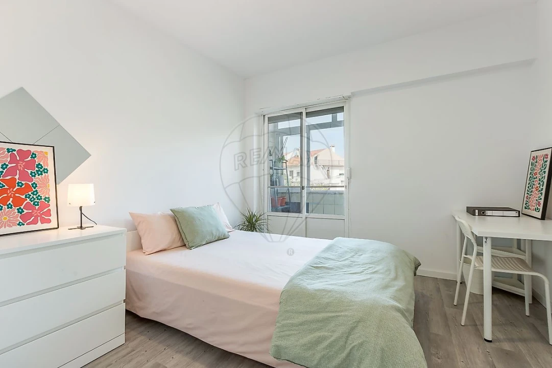 Apartamento T2 para Venda em Vialonga Foto 11