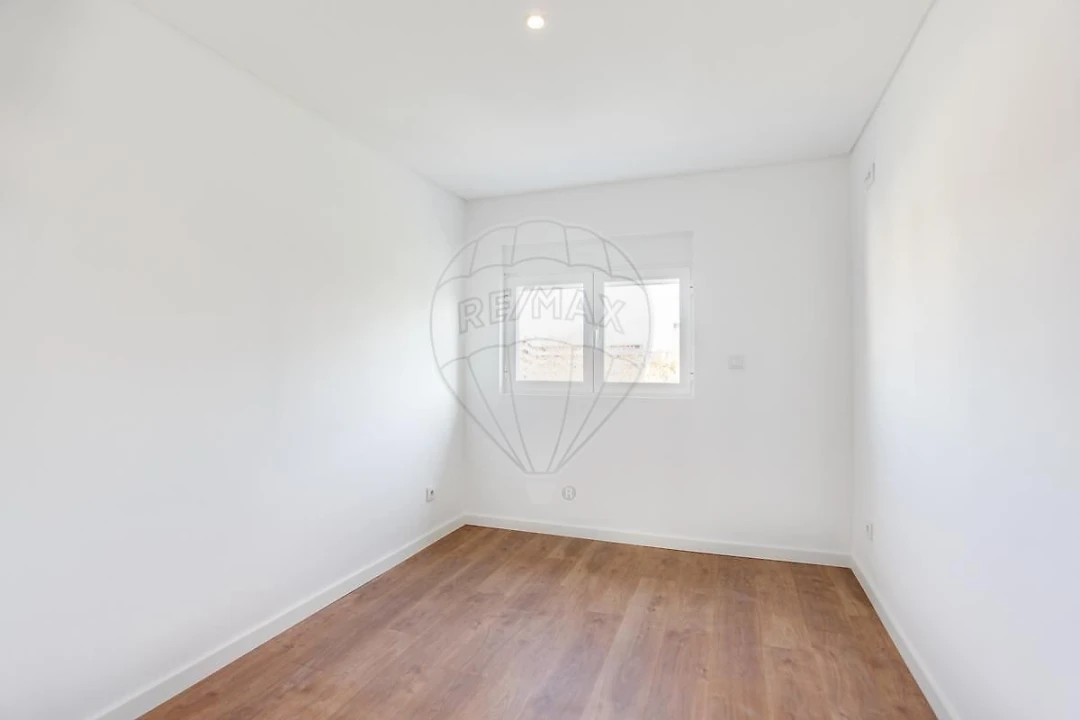 Apartamento T3 para Venda em Olivais Foto 6